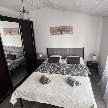 Velora Apartament *